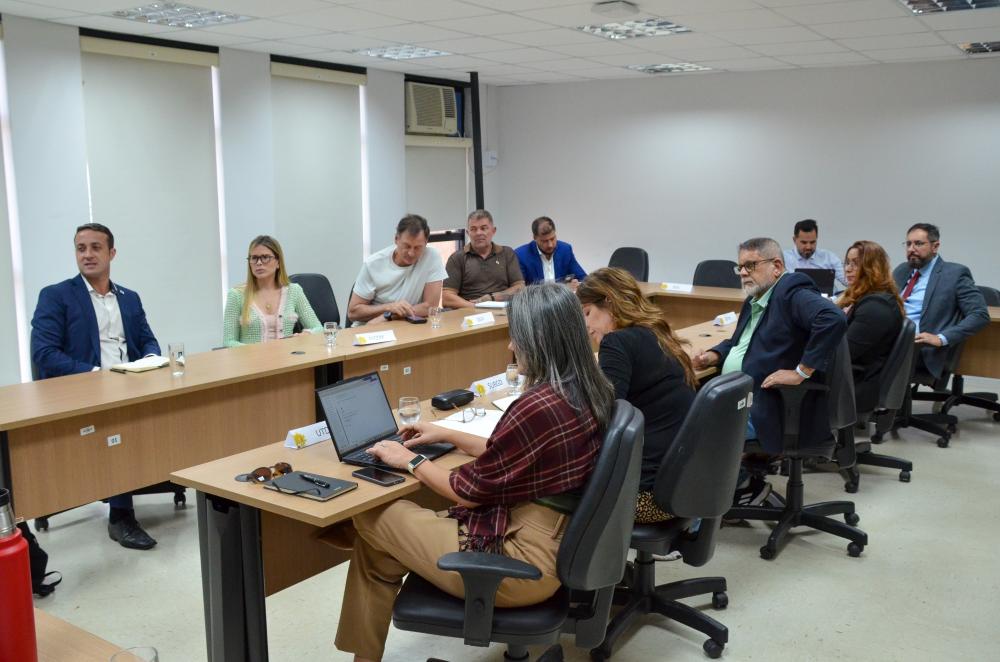 Capa da notícia: Seec alinha avanços para Plano de Transformação Digital do DF
